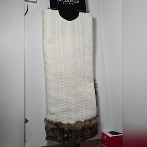 The Christmas shoppe knit and faux fur tree skirt 48x48 nwt
